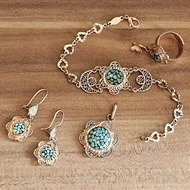 اکسسوری فیروزه کوبی